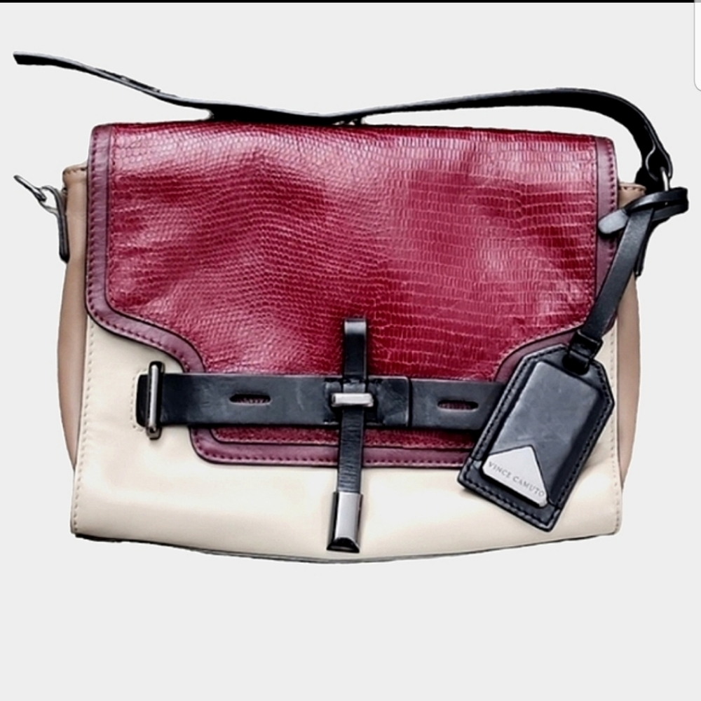 Vince Camuto leather bag EUC